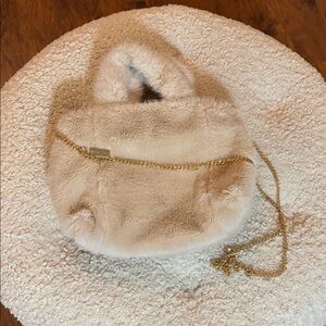 G by Giuliana Faux Fur Crossbody/Tote cream gorgeous no flaws or dirt in or out